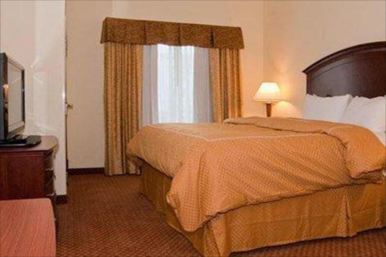 Comfort Suites Southport Kültér fotó