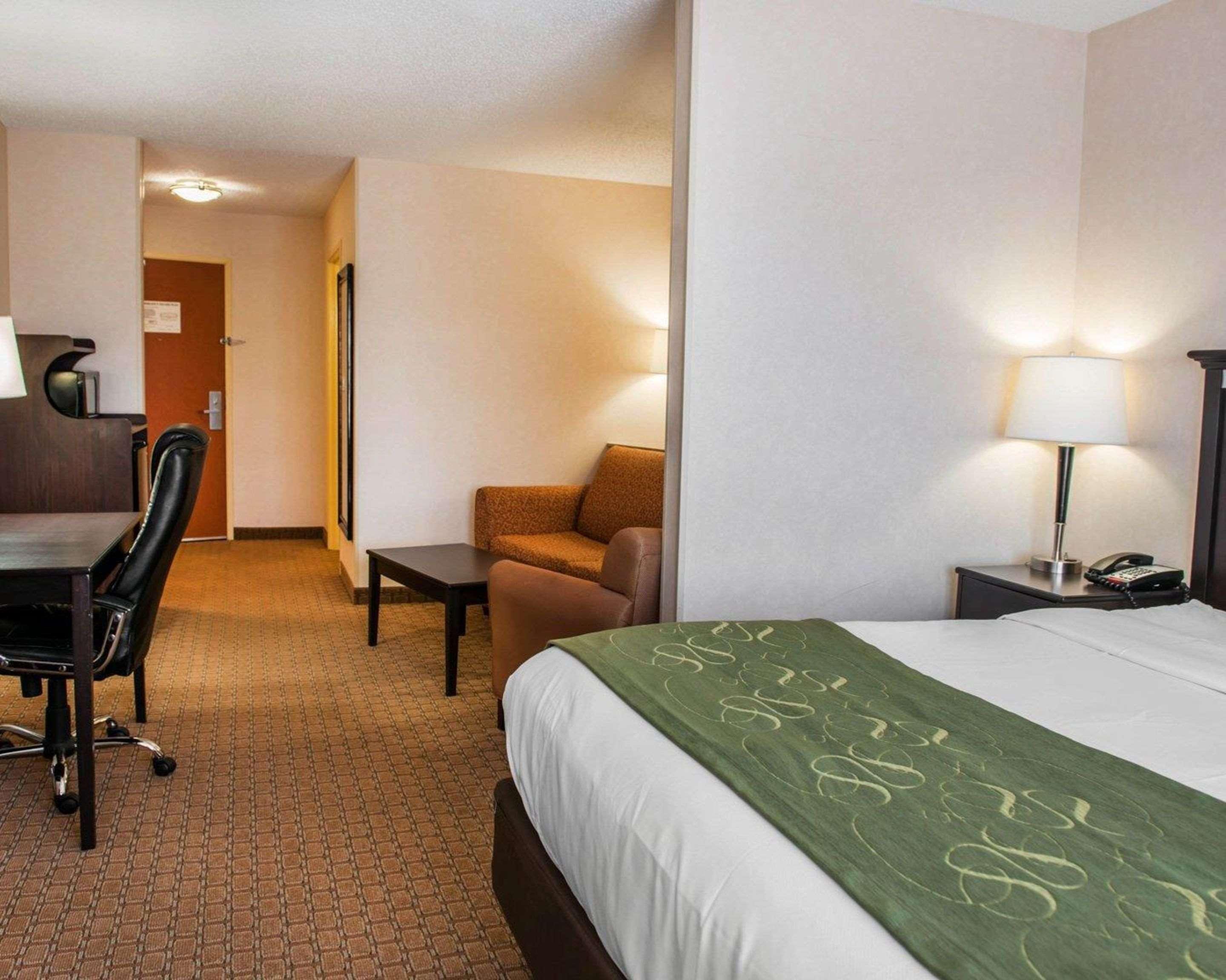 Comfort Suites Southport Kültér fotó