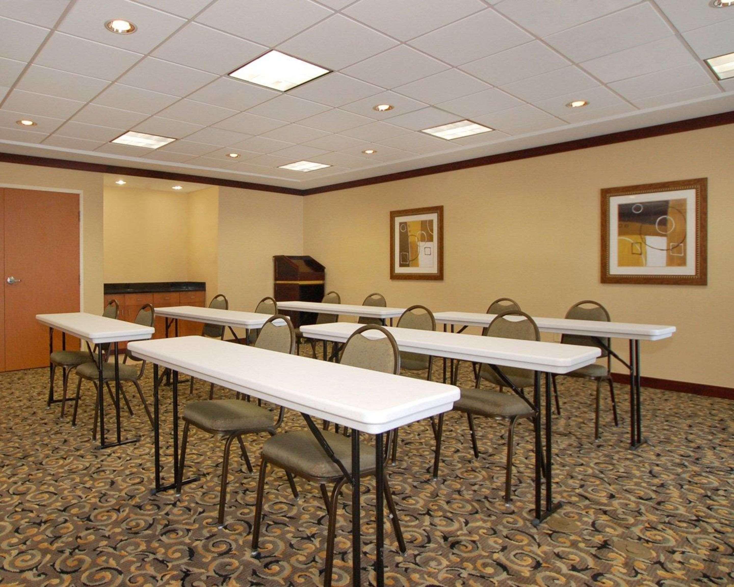 Comfort Suites Southport Kültér fotó
