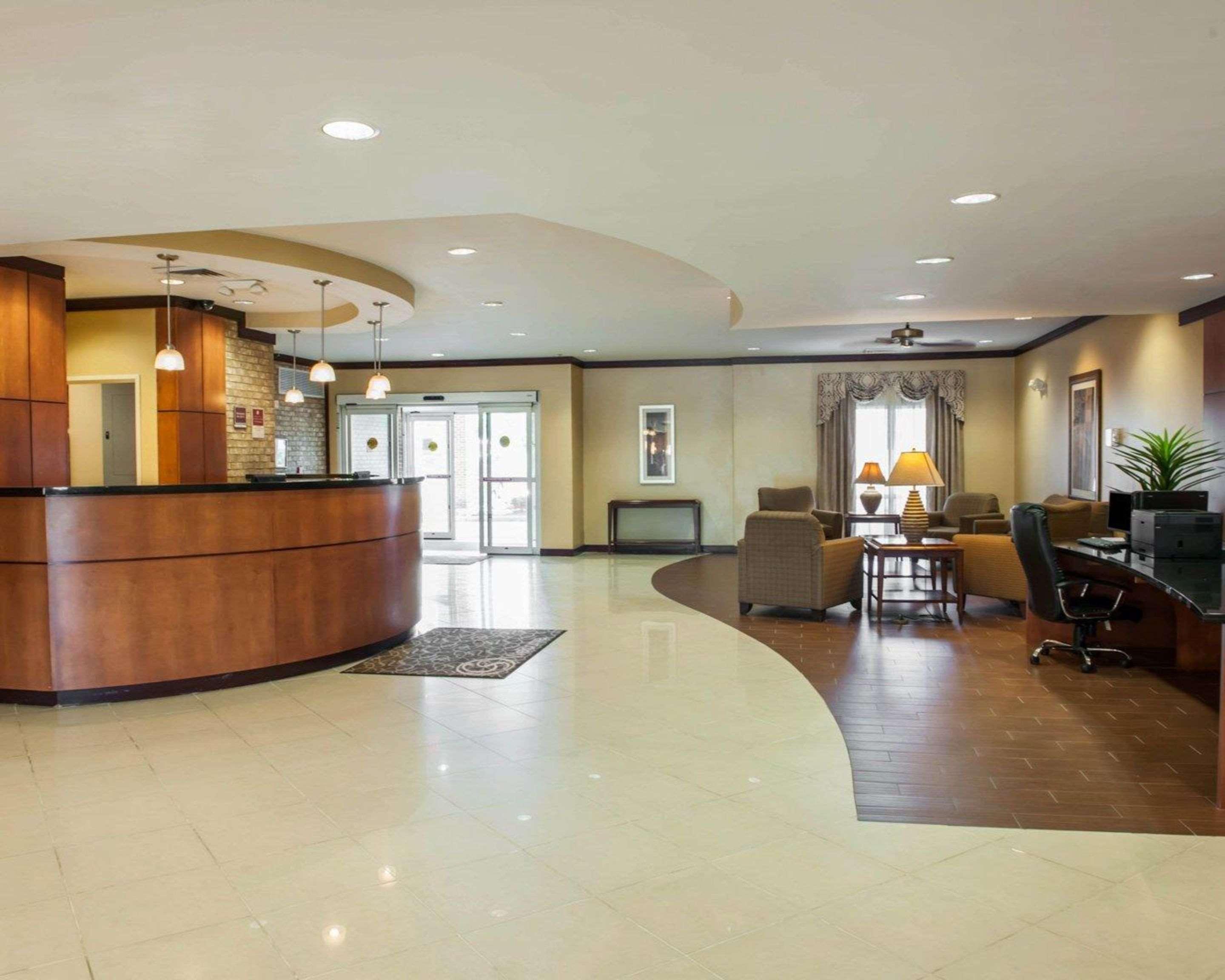 Comfort Suites Southport Kültér fotó