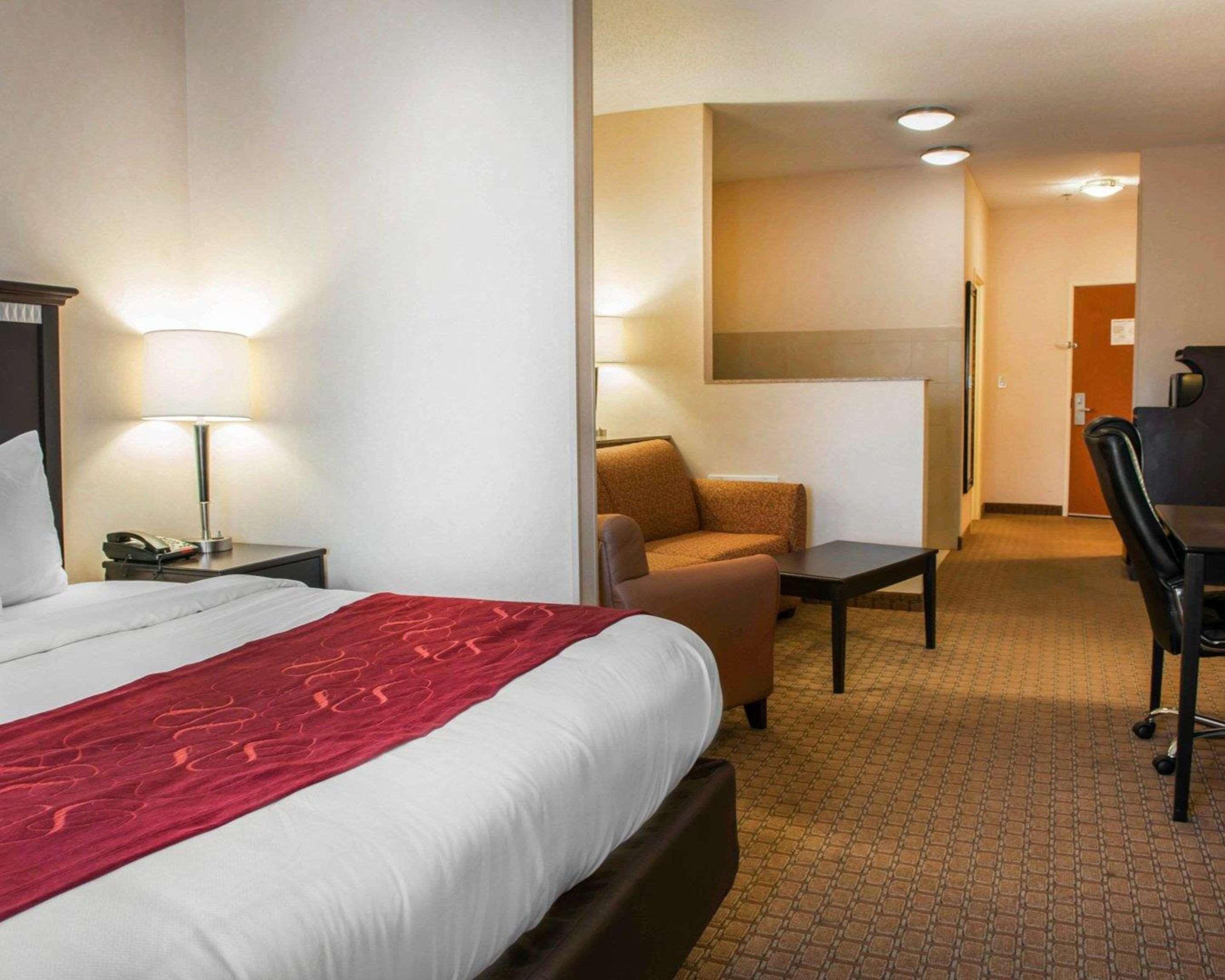 Comfort Suites Southport Kültér fotó