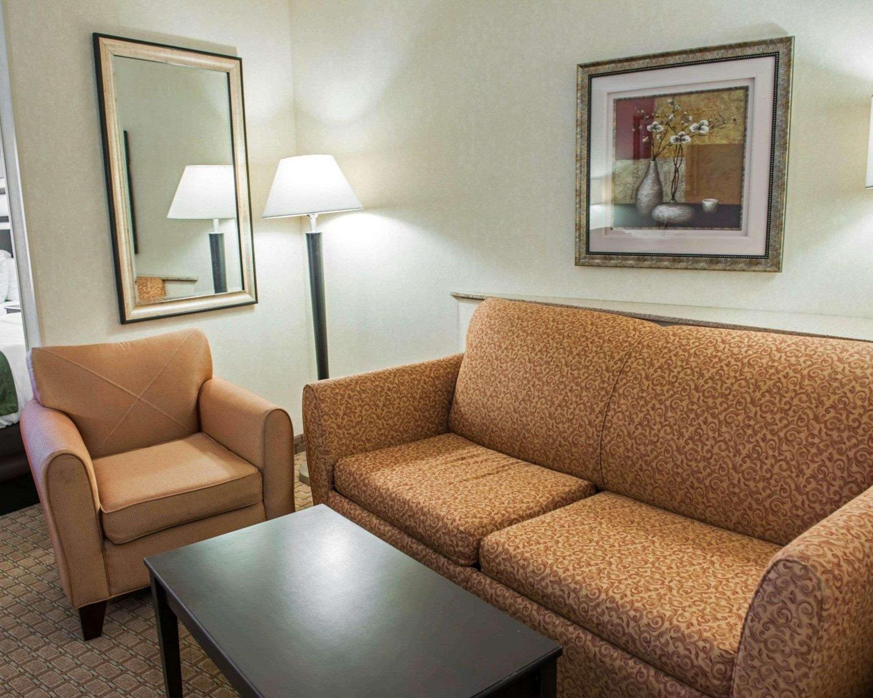 Comfort Suites Southport Kültér fotó