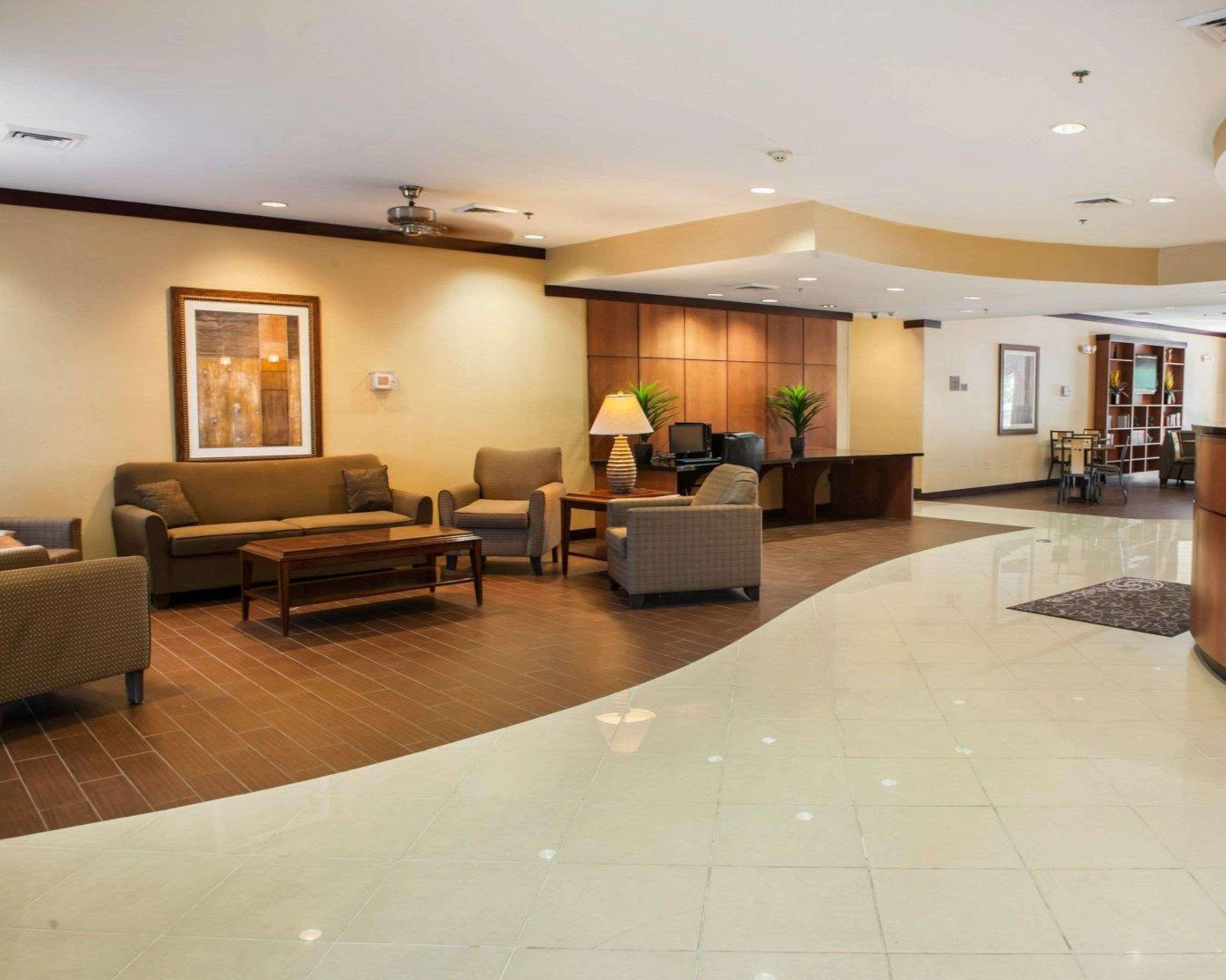 Comfort Suites Southport Kültér fotó