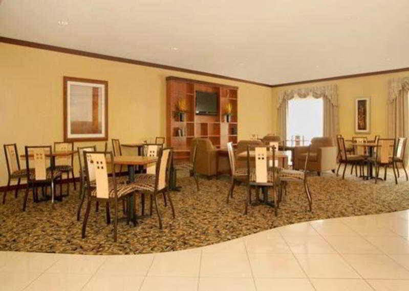Comfort Suites Southport Kültér fotó